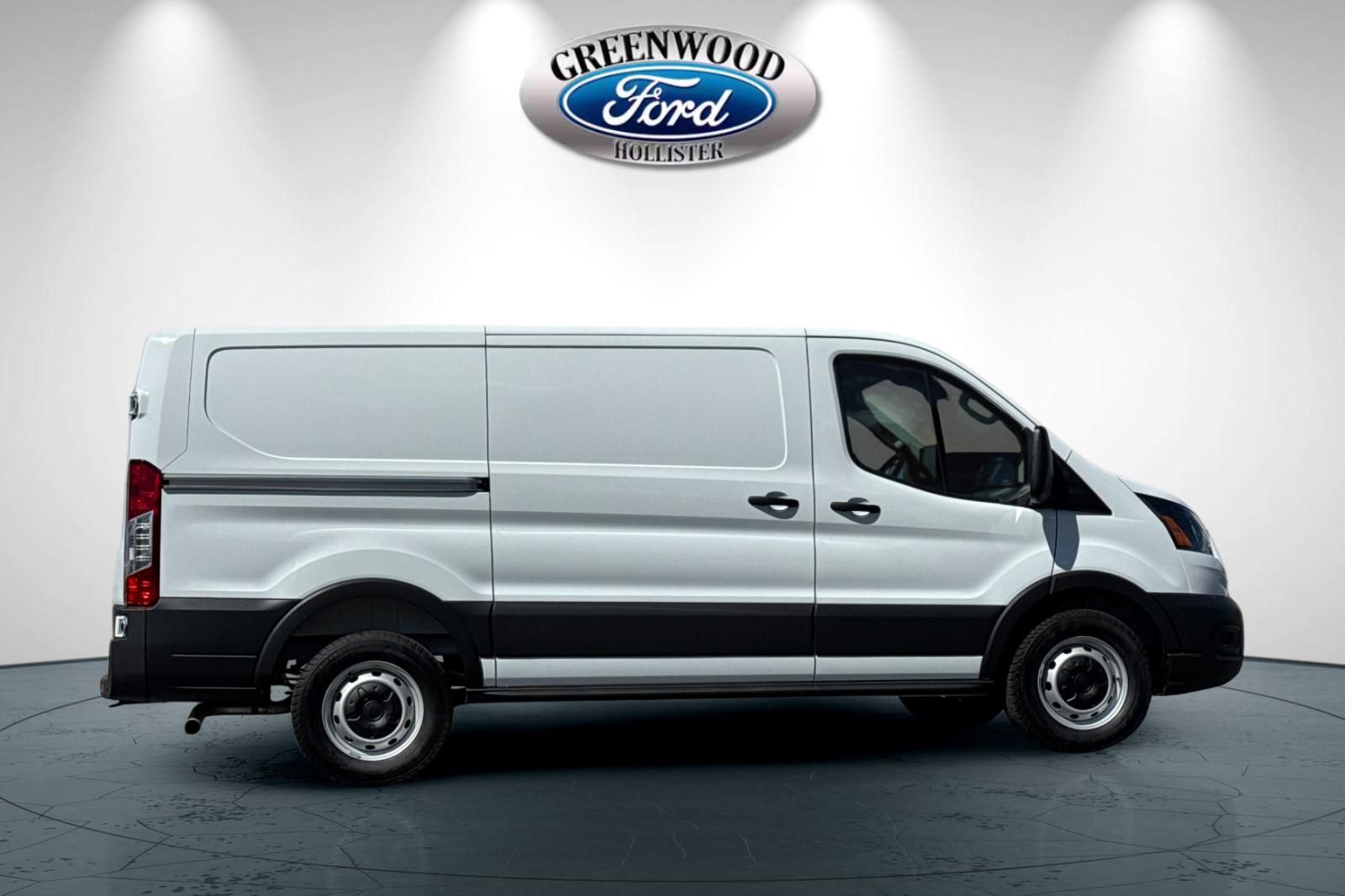 New 2026 Ford Transit 150 - photo 5