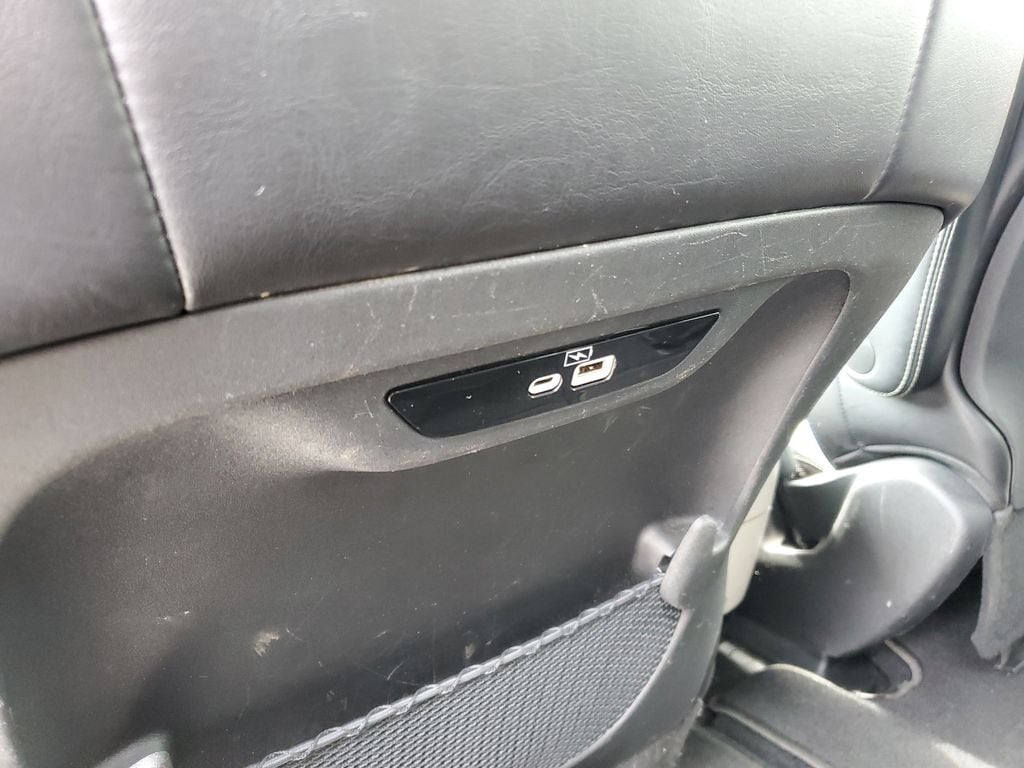 Used 2023 Chrysler Pacifica - photo 23