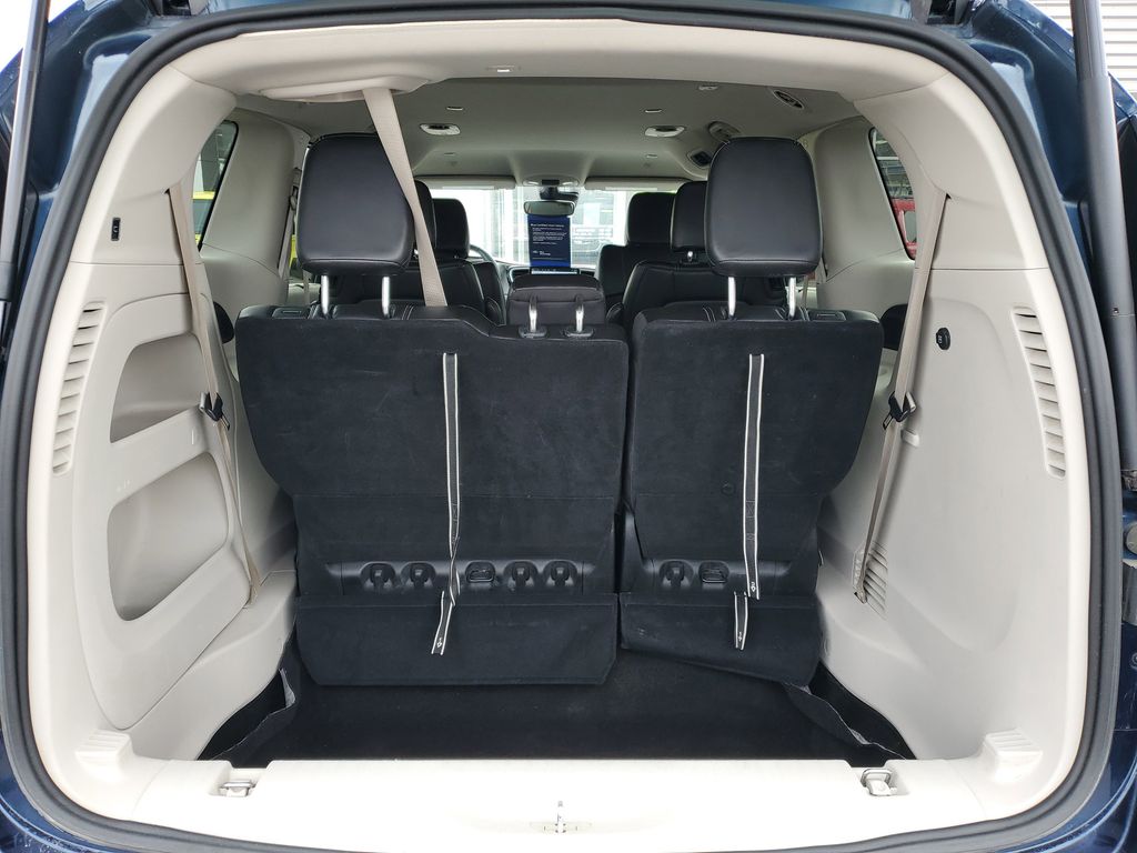 Used 2023 Chrysler Pacifica - photo 24