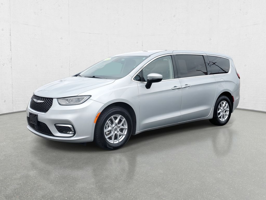 Used 2023 Chrysler Pacifica - photo 29
