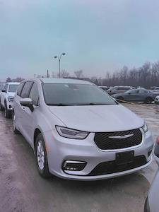 Used 2023 Chrysler Pacifica - photo 1