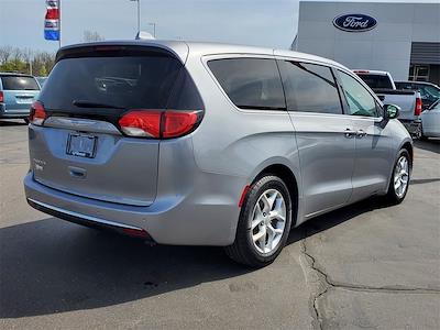 2018 Chrysler Pacifica FWD Minivan for sale #F3431A - photo 2