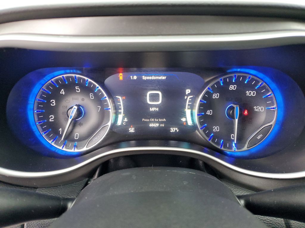 Used 2024 Chrysler Pacifica - photo 36