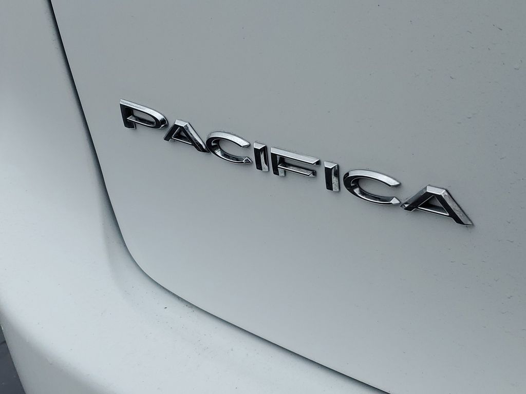 Used 2024 Chrysler Pacifica - photo 23