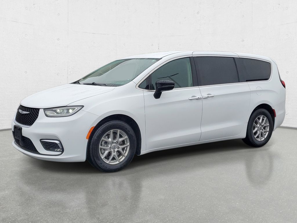 Used 2024 Chrysler Pacifica - photo 26