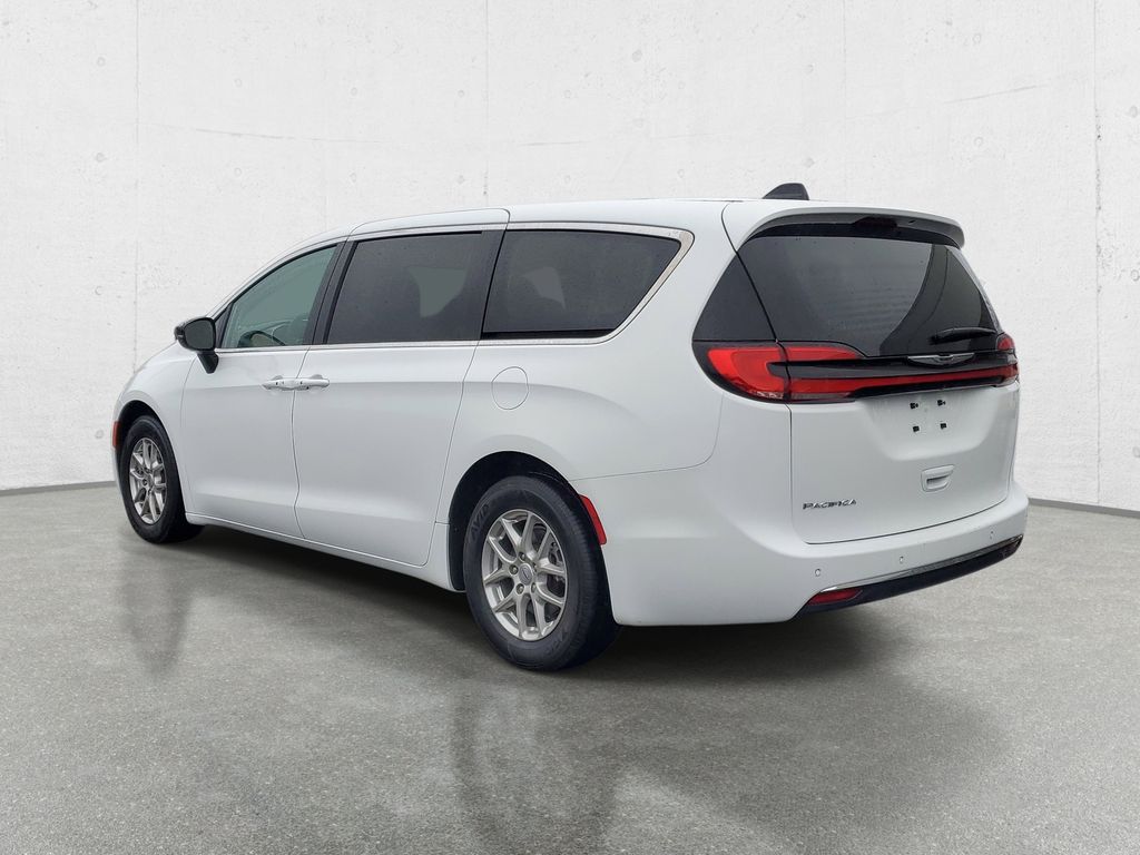 Used 2024 Chrysler Pacifica - photo 27