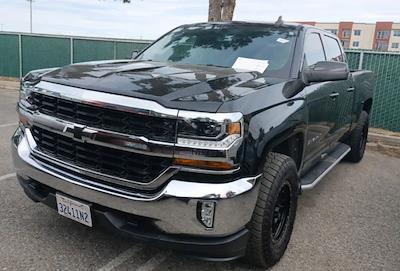 Used 2018 Chevrolet Silverado 1500 - photo 1