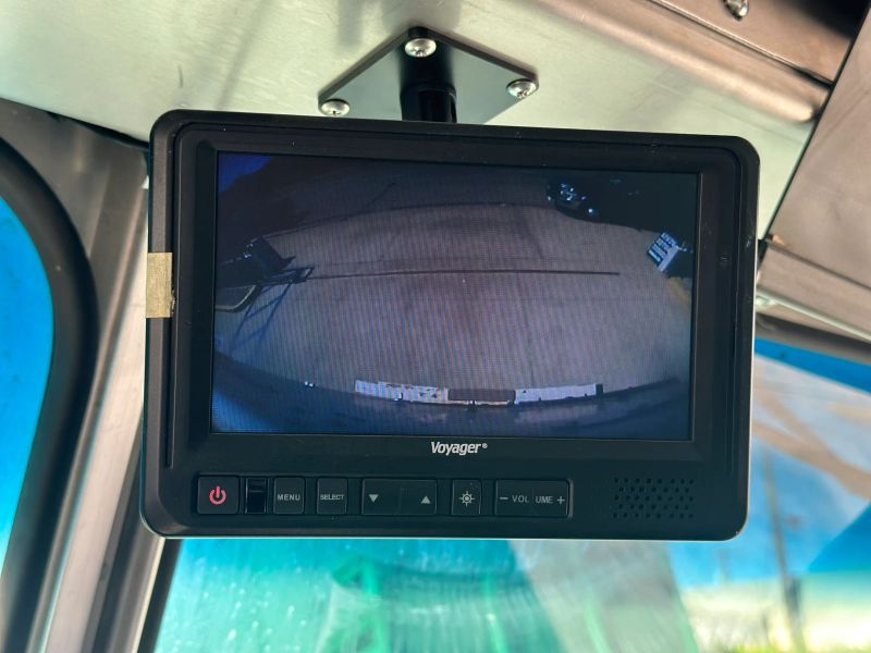 Used 2017 Ford E-350 Step Van - photo 13