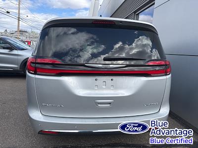Used 2023 Chrysler Pacifica Limited Minivan for sale #FP2512 - photo 2