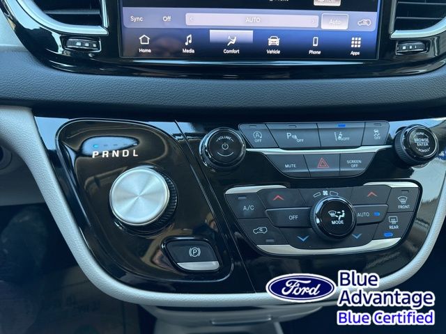 Used 2024 Chrysler Pacifica - photo 25