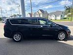 Used 2025 Chrysler Pacifica Select Minivan thumbnail 7