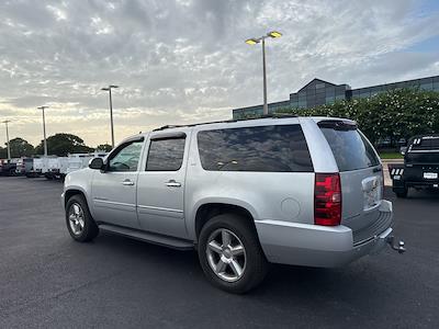 2013 Chevrolet Suburban 4x2 SUV for sale #DR150449 - photo 2