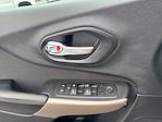 2017 Jeep Cherokee 4x2 SUV for sale #HW586542 - photo 24