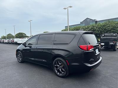 2020 Chrysler Pacifica FWD Minivan for sale #LR128703 - photo 2