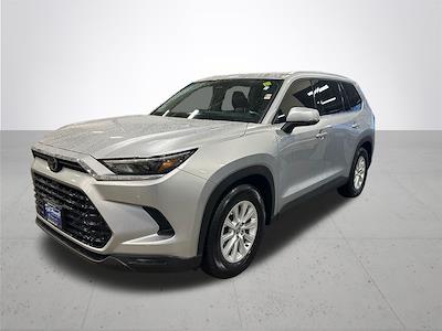 Used 2025 Toyota Grand Highlander XLE for sale #211215 - photo 2