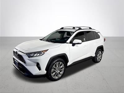 Used 2020 Toyota RAV4 - photo 1