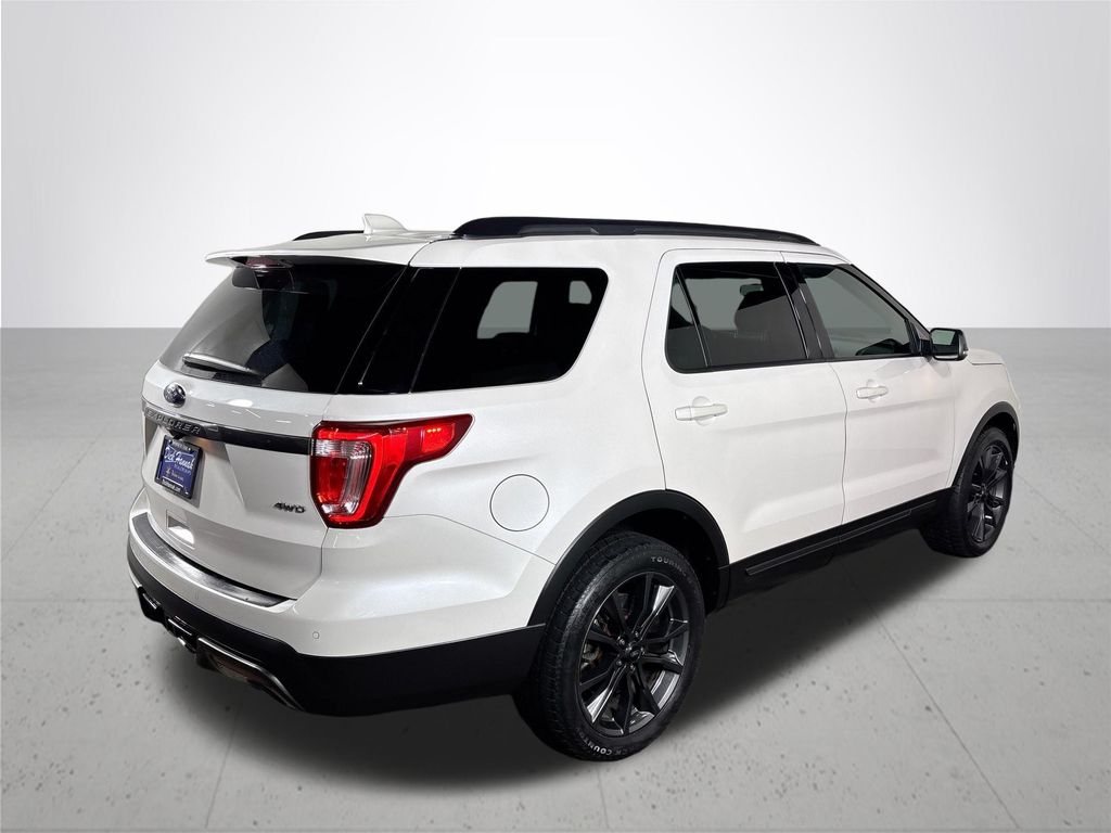 Used 2017 Ford Explorer - photo 7