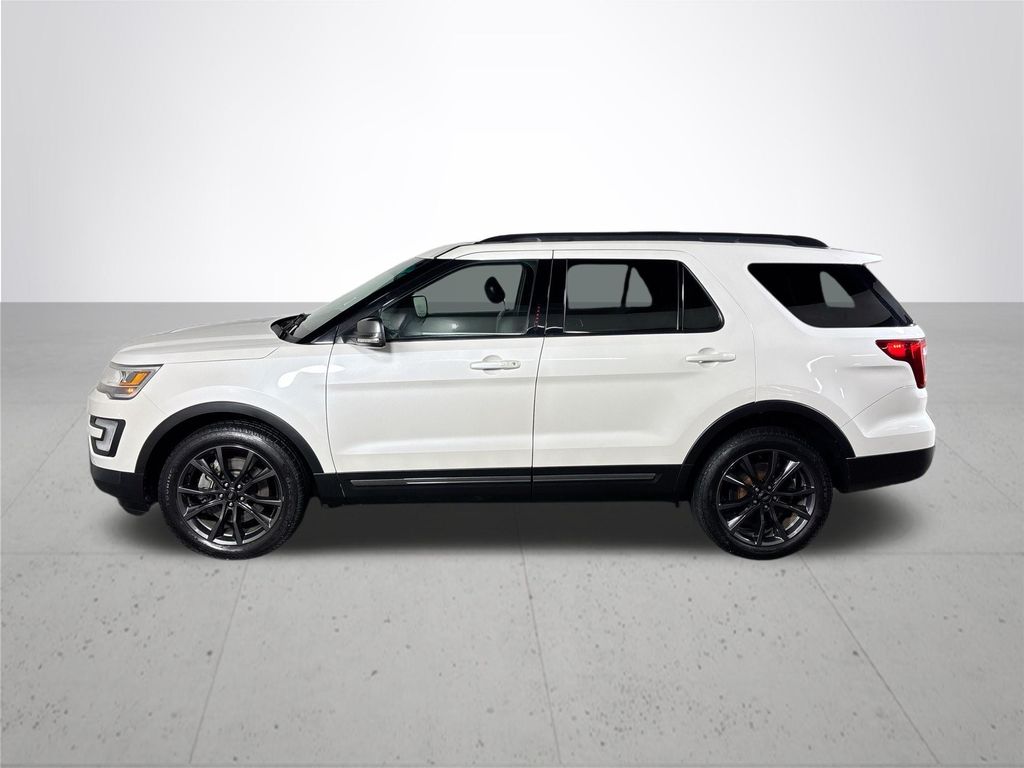 Used 2017 Ford Explorer - photo 10