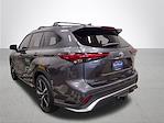 2021 Toyota Highlander FWD SUV for sale #413124 - photo 2
