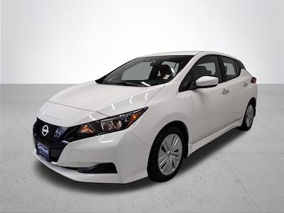 Used 2023 Nissan LEAF - photo 1