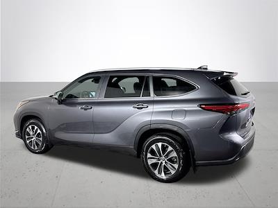 2023 Toyota Highlander AWD SUV for sale #708689 - photo 2