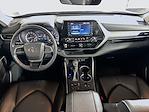 2022 Toyota Highlander AWD SUV for sale #835813 - photo 12