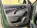 2023 Toyota Highlander AWD SUV for sale #836368 - photo 10