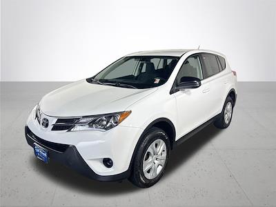 Used 2015 Toyota RAV4 - photo 1