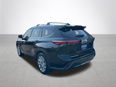 Used 2020 Toyota Highlander Limited AWD SUV for sale #B210859 - photo 2