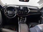 2020 Toyota Highlander 4x4 SUV for sale #C835961 - photo 12