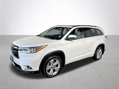 Used 2016 Toyota Highlander Limited Platinum for sale #C836430 - photo 2