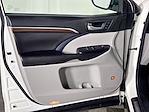 Used 2016 Toyota Highlander Limited Platinum for sale #C836430 - photo 10