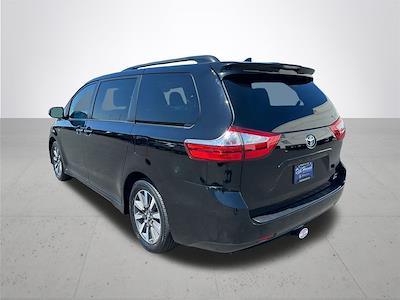 Used 2019 Toyota Sienna XLE Premium 4x4 Minivan for sale #CP210557 - photo 2