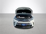 2017 Toyota Highlander 4x4 SUV for sale #CP210761 - photo 4