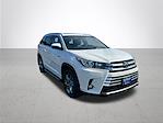 2017 Toyota Highlander 4x4 SUV for sale #CP210761 - photo 5