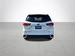 2017 Toyota Highlander 4x4 SUV for sale #CP210761 - photo 8