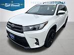 Used 2019 Toyota Highlander SE for sale #CP211290 - photo 1