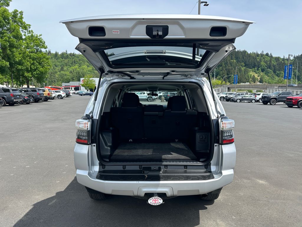Used 2016 Toyota 4Runner - photo 12