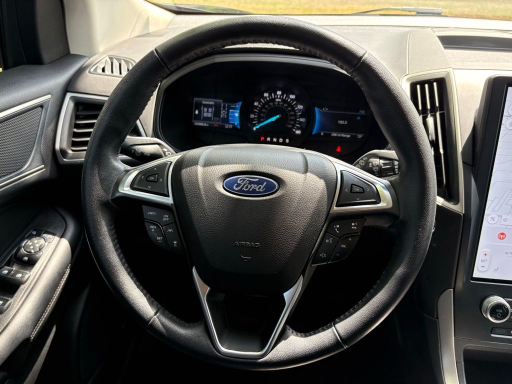 Used 2023 Ford Edge - photo 16
