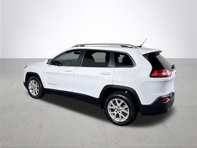 Used 2018 Jeep Cherokee Latitude for sale #CPB709127 - photo 2