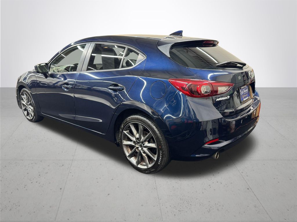Used 2018 Mazda3 - photo 5