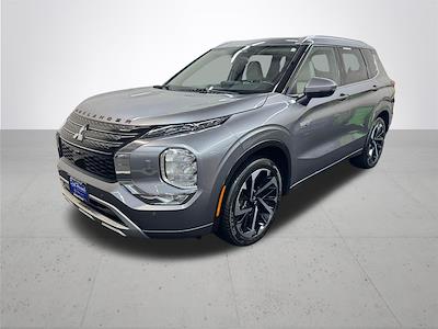 Used 2023 Mitsubishi Outlander PHEV - photo 1