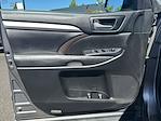 2018 Toyota Highlander 4x4 SUV for sale #CY4371 - photo 13