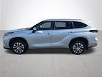 2024 Toyota Highlander AWD SUV for sale #P210100 - photo 10