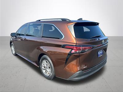 Used 2022 Toyota Sienna LE AWD Minivan for sale #P210515 - photo 2