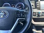 2017 Toyota Highlander 4x4 SUV for sale #P210589 - photo 21