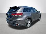 2017 Toyota Highlander 4x4 SUV for sale #P210589 - photo 8