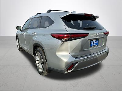 Used 2021 Toyota Highlander Platinum for sale #P211429 - photo 2
