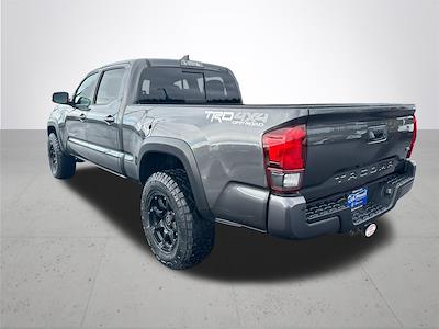 Used 2018 Toyota Tacoma - photo 1
