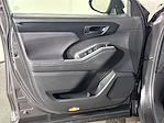 2024 Toyota Highlander AWD SUV for sale #P385780 - photo 10